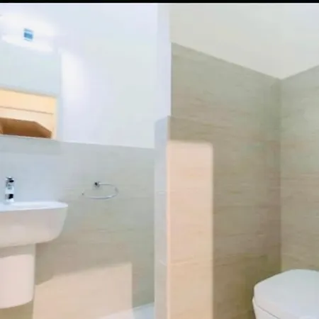 Le Paris Апартаменты Кальяри